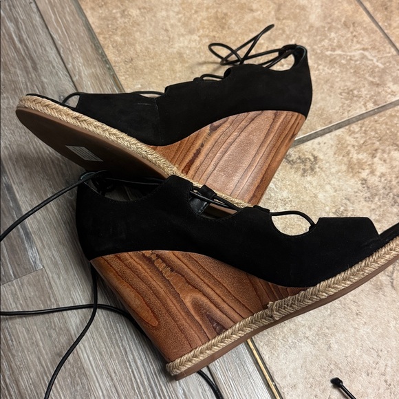 Tory Burch Black Suede Leather Lace Up Tie Tan Wedge Sandal Heels 9.5 - Picture 13 of 14